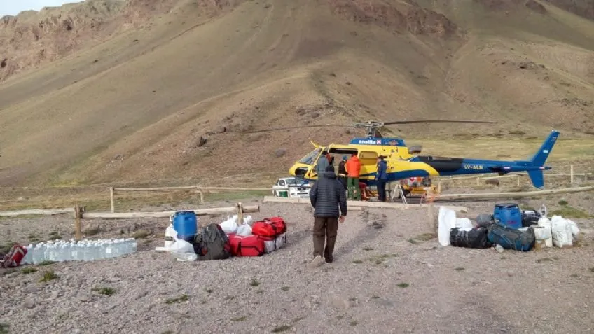 Se prendió fuego su aire acondicionado, lo quiso apagar con un baldazo de agua y murió electrocutado