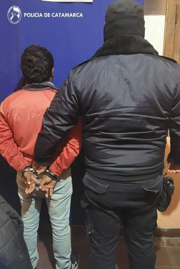 Secuestran un colectivo y detienen a un hombre requerido por la Justicia de Santiago del Estero