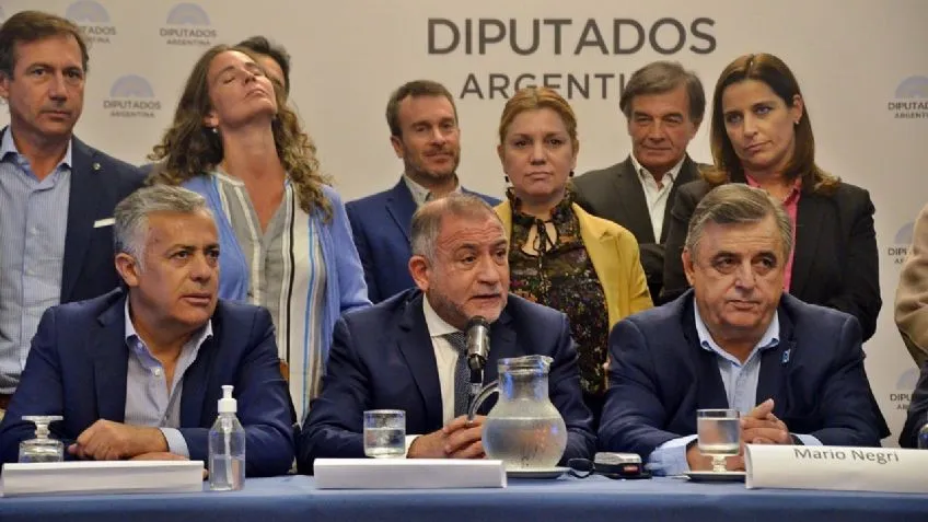 “Seños eran las de antes, ocupate de tus...”: 46 casquillos de bala y una amenaza en una escuela