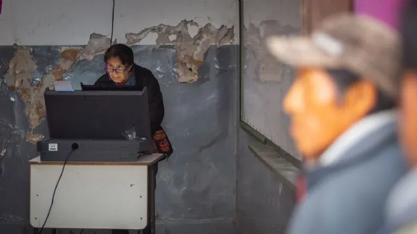 Simuló ser un cliente de un motel y se llevó un televisor