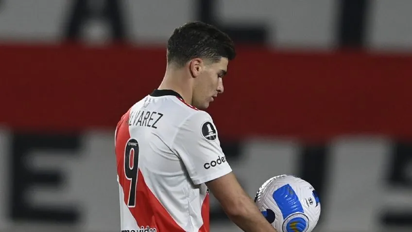 Socios quieren que les devuelva la cancha