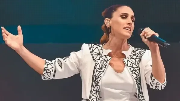 Sofía “Jujuy” Jiménez se sacó una selfie con una microbikini triángulo que es tendencia