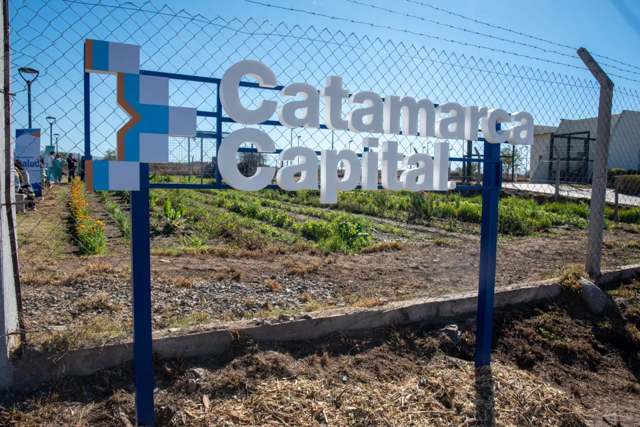 Solo 7% de personas de clase media dice que puede cubrir el monto total de la tarjeta