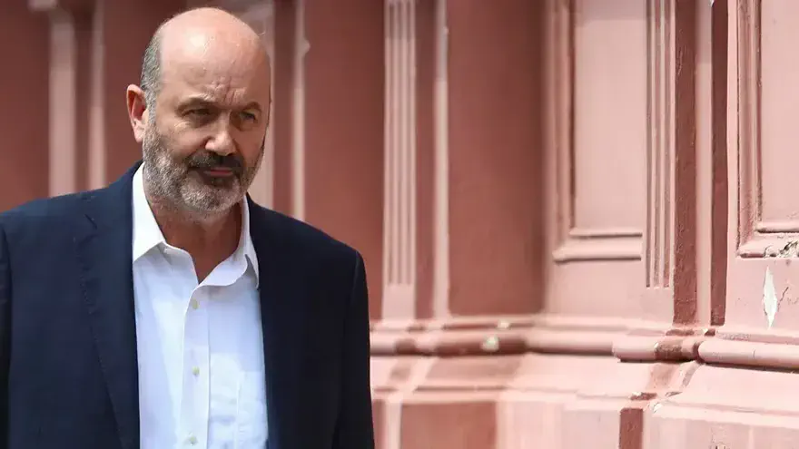 Sturzenegger prepara un decreto para eliminar 60 organismos