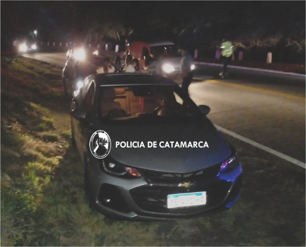 Su ex la golpeó, la dio por muerta, la escondió debajo de una cama y su hija de 12 la salvó