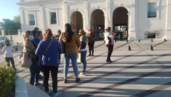 Sufrieron voladura de techos y piden asistencia