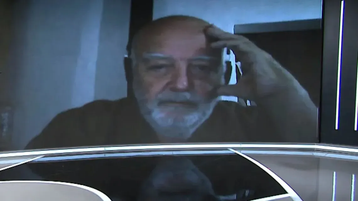 Sufrió quemaduras mientras arreglaba una moto