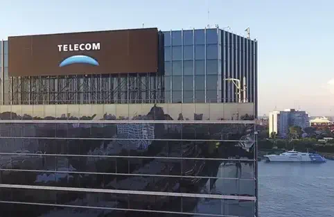 Telecom deberá indemnizar con $ 610 millones a un cliente por trato indigno y falta de información