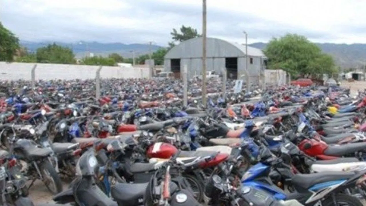 Termas de Río Hondo: les robaron la camioneta y los dejaron desnudos