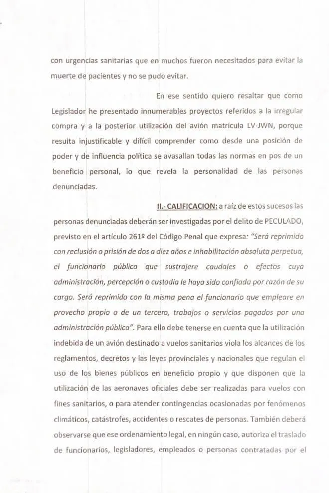 Tiene 17 años, está embarazada de 8 meses, su pareja la golpeó y amenazó con un cuchillo