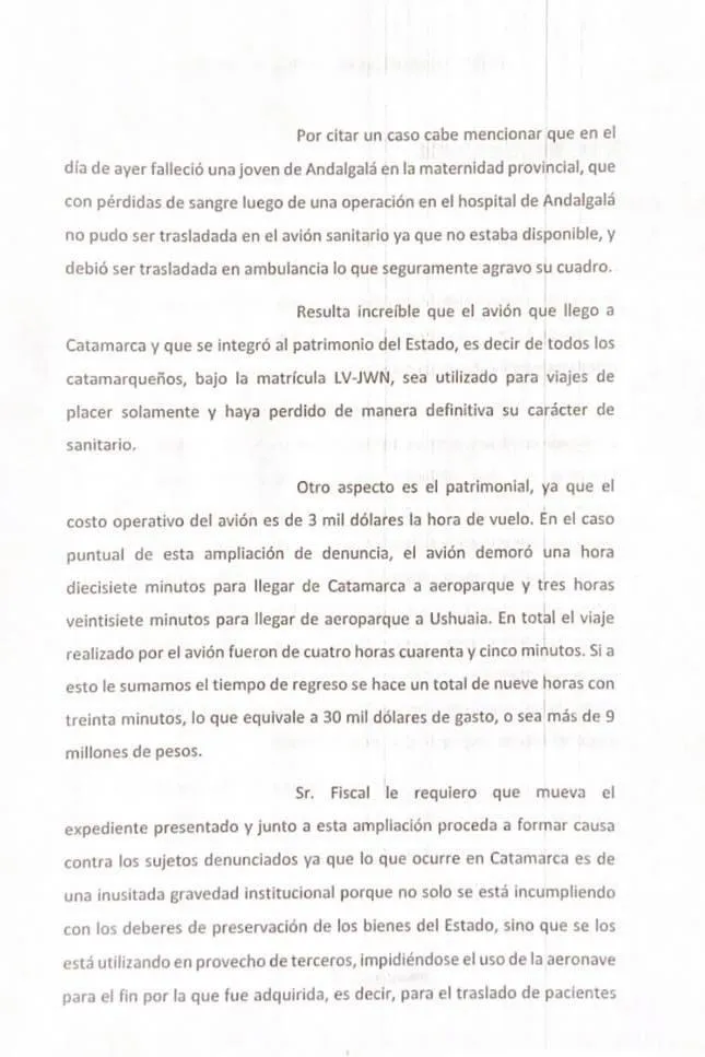 Tiene 17 años, está embarazada de 8 meses, su pareja la golpeó y amenazó con un cuchillo
