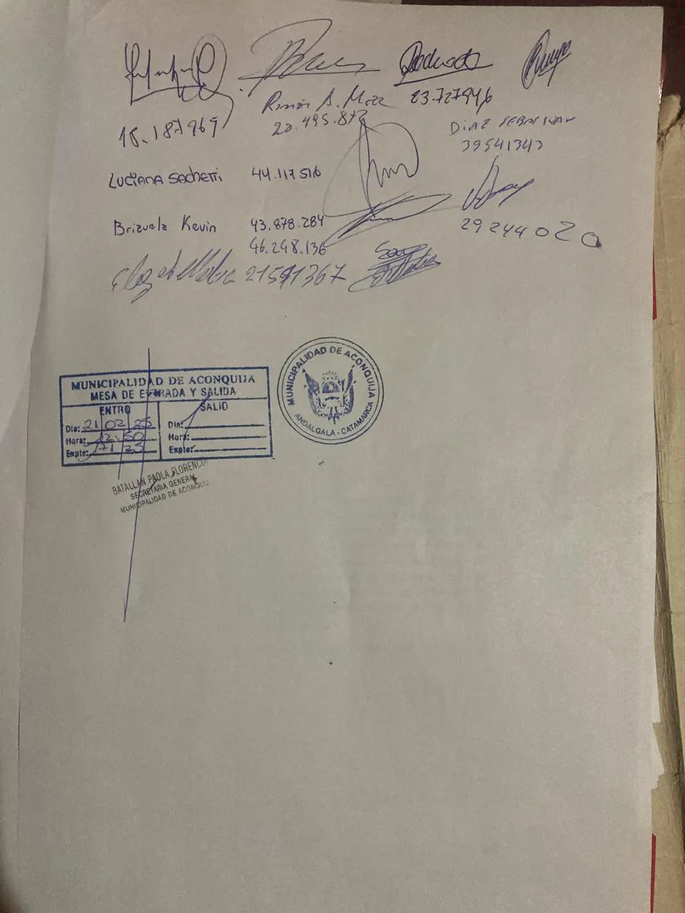 Tiene 2 años, lee libros completos y tiene el coeficiente intelectual de un genio