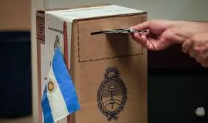 Todavía faltan patentes y hay más de 600.000 autos indocumentados