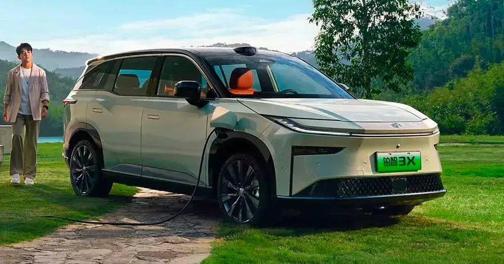 Toyota lanza el auto más barato de su historia