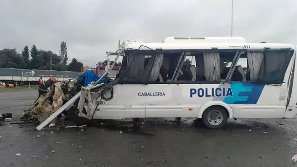 Trágico accidente: cuatro policías murieron y tres están graves