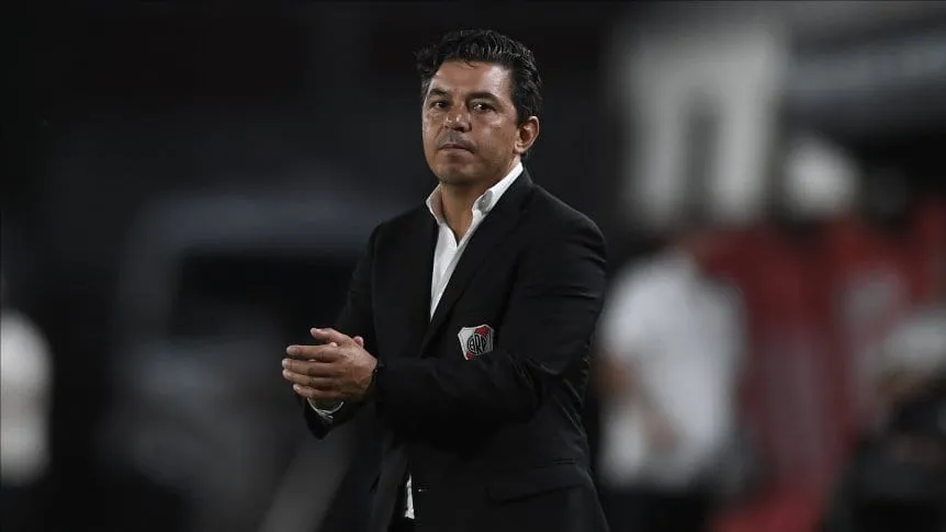 Tras guitarreada, sancionan con traslado a un Comisario