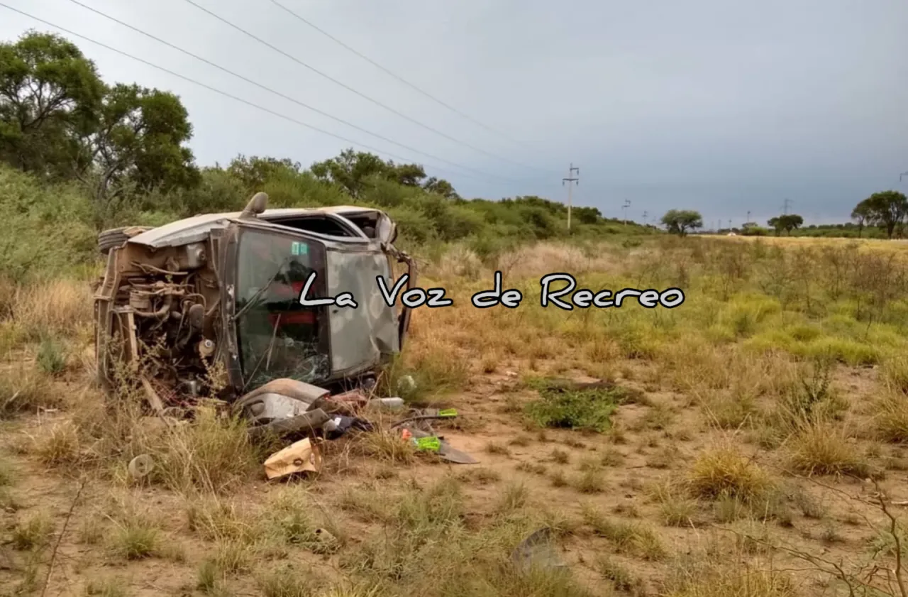 Tras un siniestro vial, su acompañante resultó lesionado y se dio a la fuga
