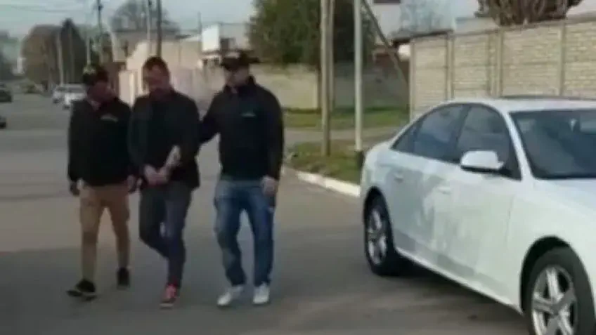 Un abogado fue detenido por "sextorsión" contra su expareja