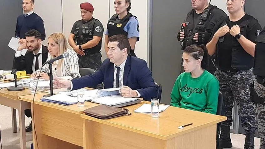 Un actor de "Bailando con lobos", arrestado por liderar una secta que cometía abusos sexuales a menores
