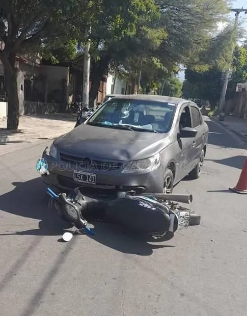 Un aprehendido y un demorado por intentar cometer un ilícito en una casa rodante