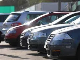 Un auto y una moto protagonizaron un siniestro vial