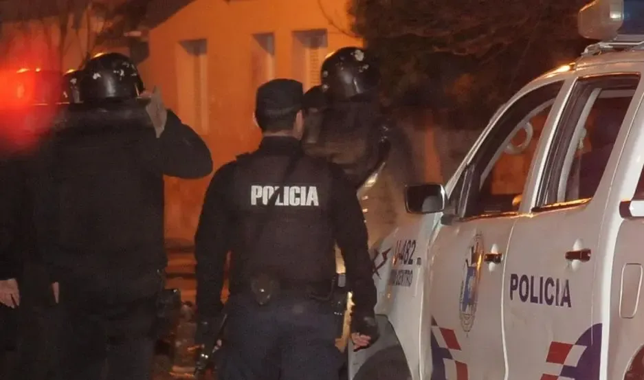Un borracho al volante se incrustó en una casa y mató a dos nenes que dormían