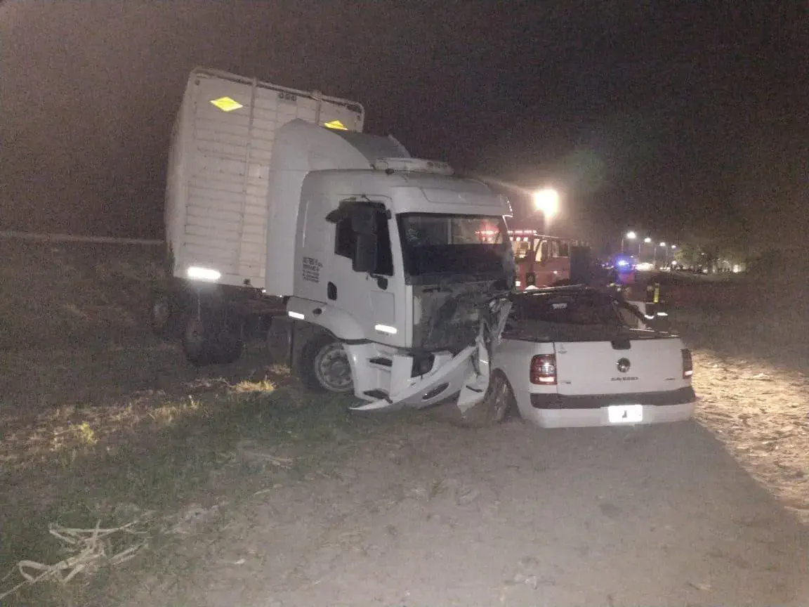 Un docente Catamarqueño perdió la vida en otro siniestro vial: chocaron 1 camión y 2 camionetas