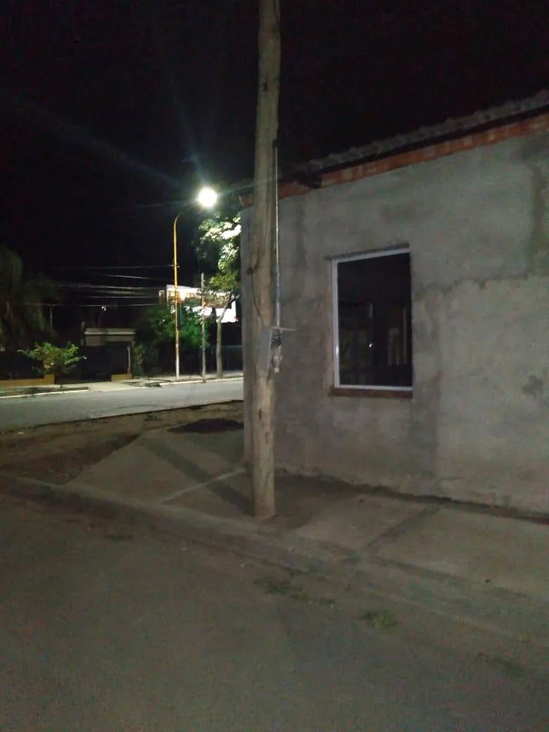 Un hombre desbarrancó en su automóvil