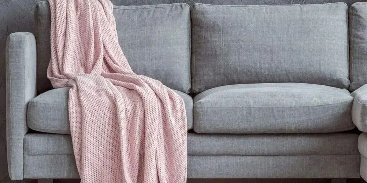 Un hombre vivió tres meses con el cadáver de su esposa en el sillón: “Quería tenerla siempre a mi lado”