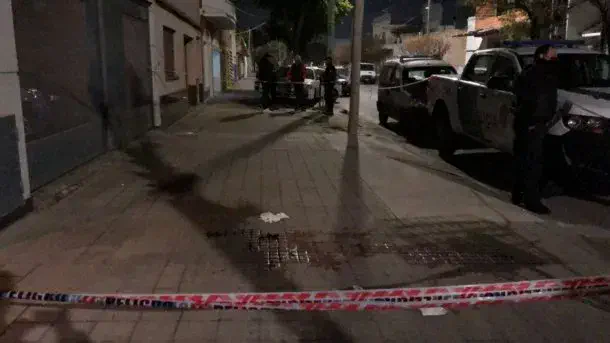 Un joven de 16 años mató a su hermana de una puñalada para defender a su mamá