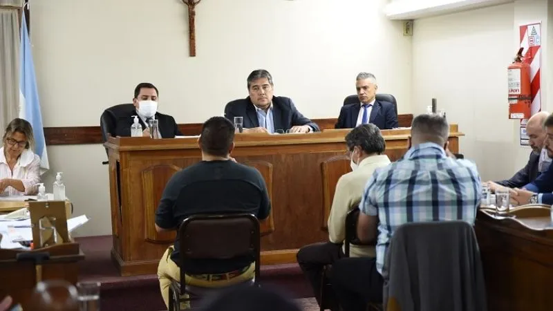 Un joven de 17 años murió electrocutado mientras lavaba una camioneta