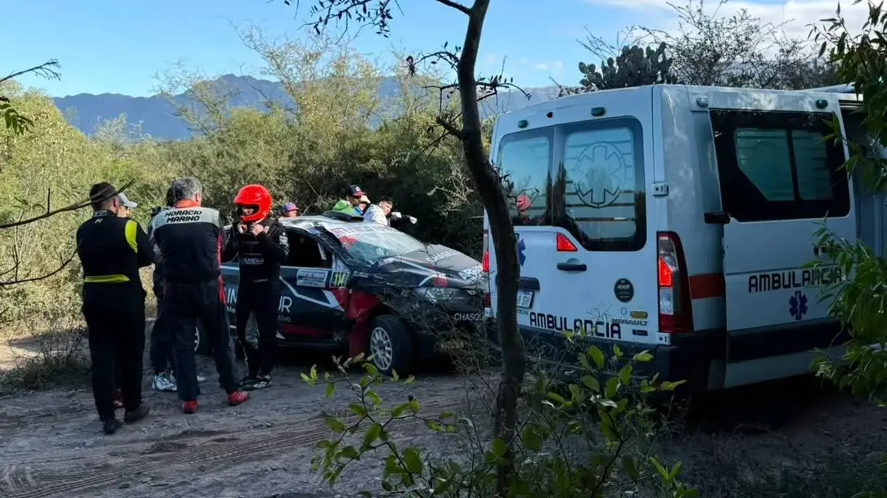 Un ladrón entró a robar a una casa, fue atrapado por los vecinos: lo desnudaron y recibió una fuerte golpiza