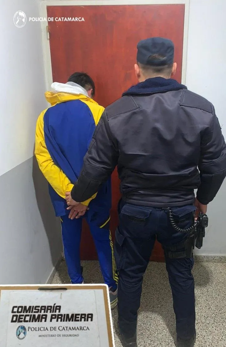 Un medallista olímpico denunció que el pescado del comedor tiene gusanos