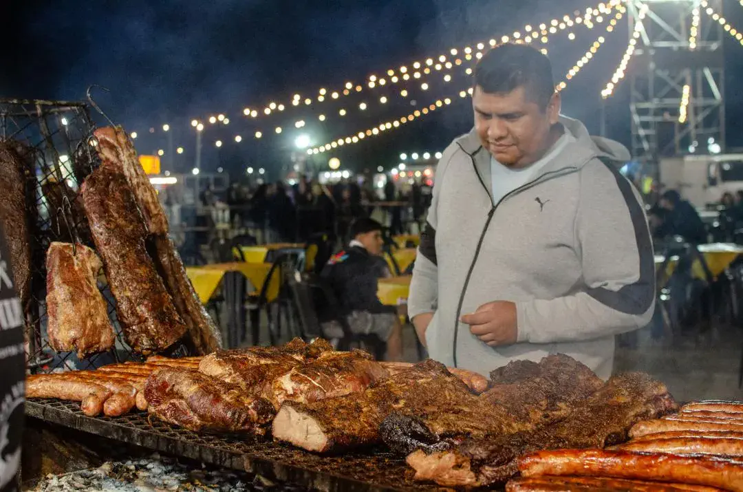 Un recorrido de sabores en el Poncho: ranchos, foodtrucks, minutas y cervezas artesanales