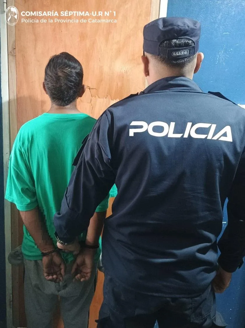 Un sujeto mordió a un policia