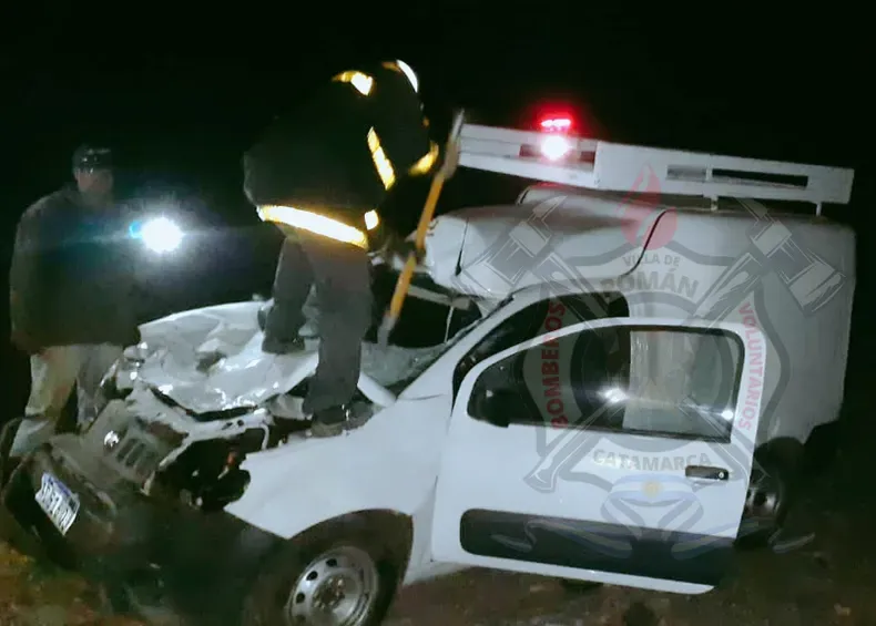Una autopista terminó cubierta de cerveza por el choque de camiones