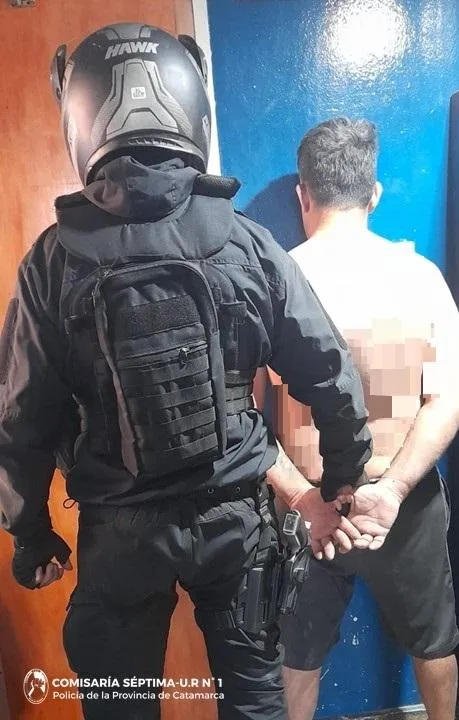 Una joven contó qué debe tener un hombre para salir con ella y se volvió viral