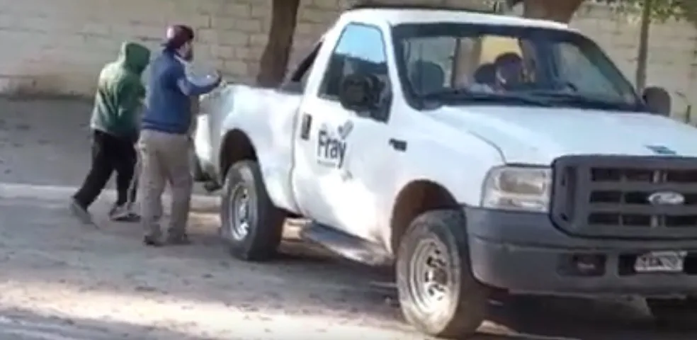 Una joven de 27 años en trabajo de parto iba en moto a dar a luz, derrapó y el bebé murió