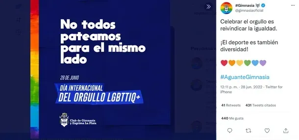 Una joven de 28 años se siente bebé, usa chupete y pañales: “Mi novio me lee cuentos antes de acostarme”