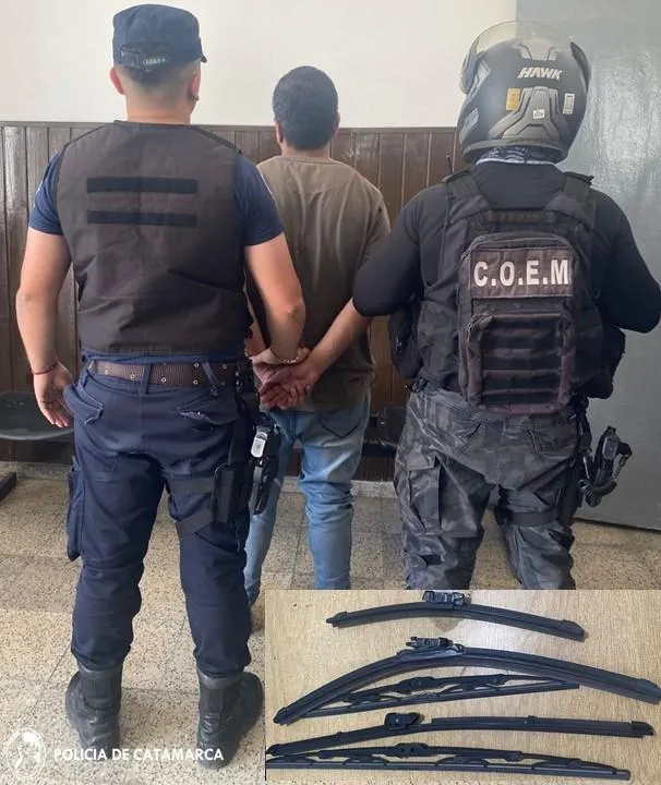 Una joven fue hallada deambulando semidesnuda