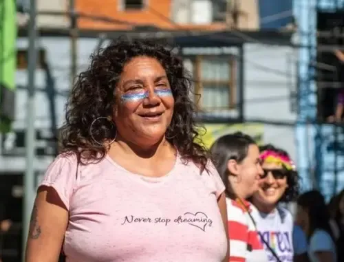 Una joven resultó lesionada en un siniestro vial