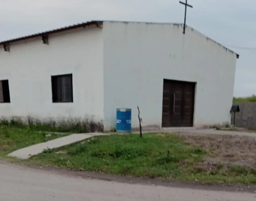 Una moto y un auto protagonizaron un siniestro vial