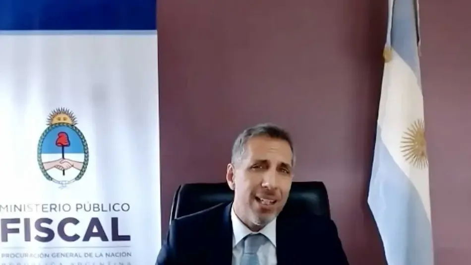 Una mujer dio a luz gemelos con diferente color de piel