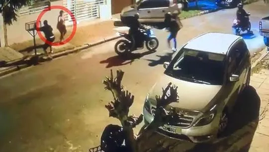 Vacunada VIP: tiene 27 años, es empleada municipal y grabó un insólito video para justificarse