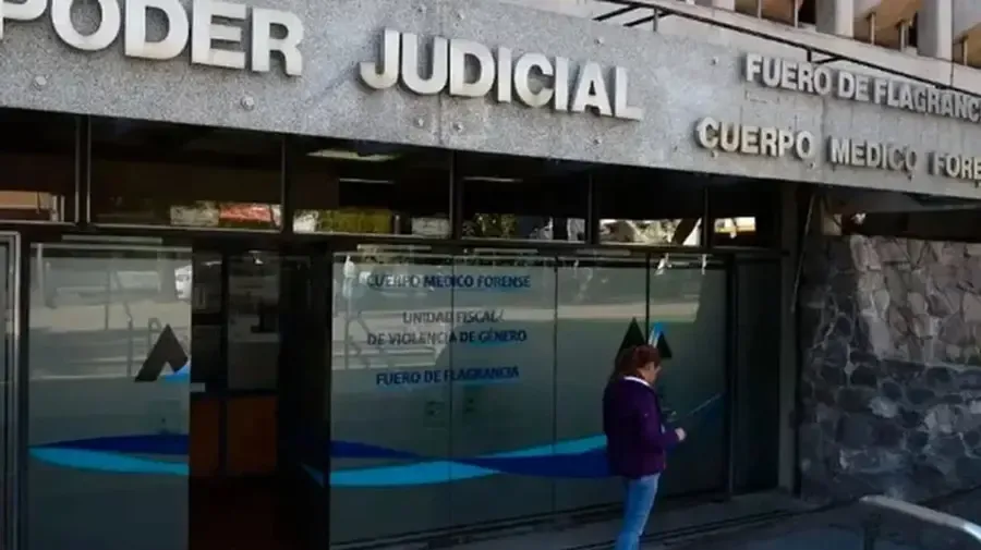Vecinos endurecen reclamo y cortan ruta