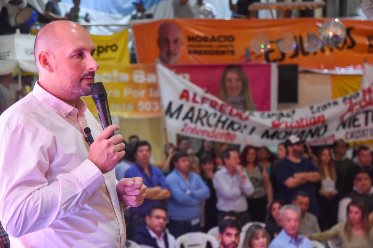 Vecinos y un Policía de franco atraparon a un ladrón