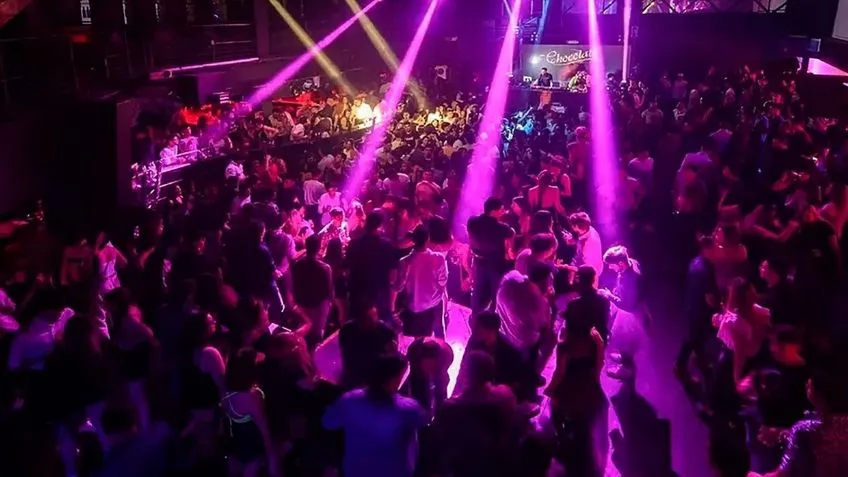 Video: denuncian que un templo se vuelve boliche de noche