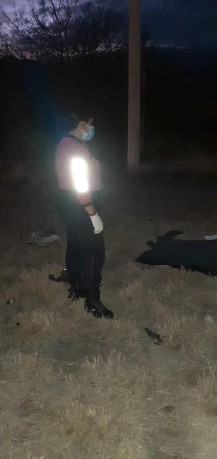 Video: Una mujer tiró huevos y caca a la puerta de un vecino