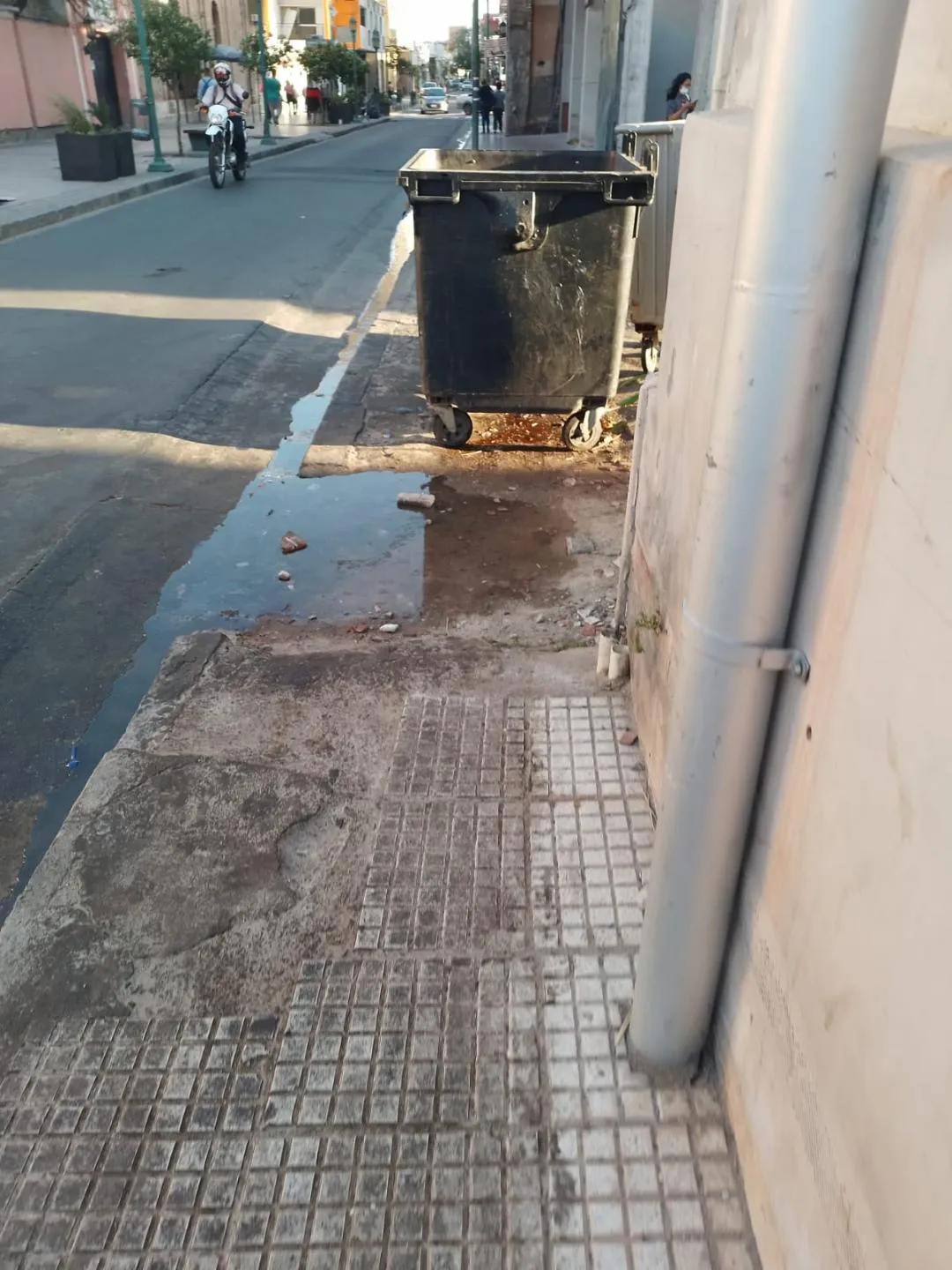 Volcó el acoplado de un camión en la intersección de RN 38 y RP 9