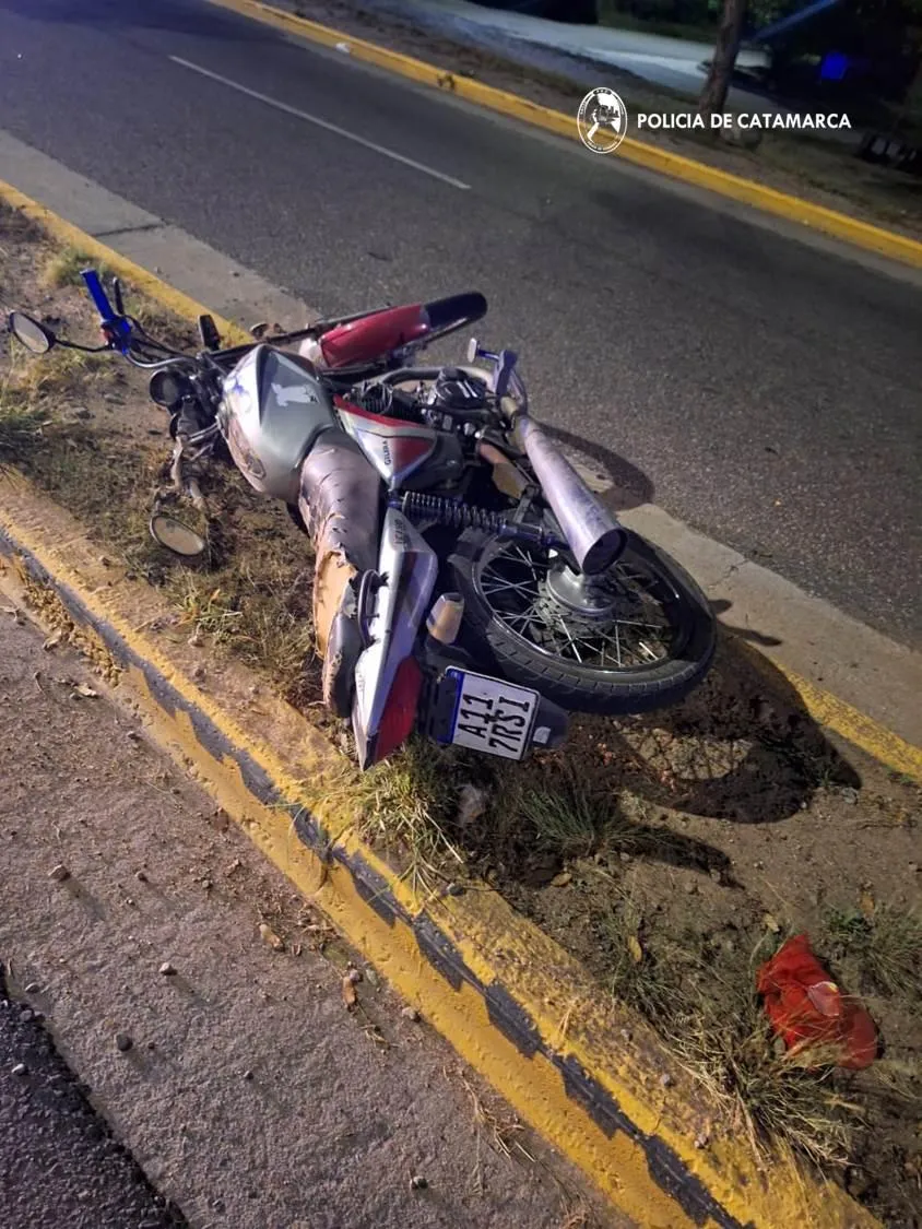 Voraz incendio de un automóvil